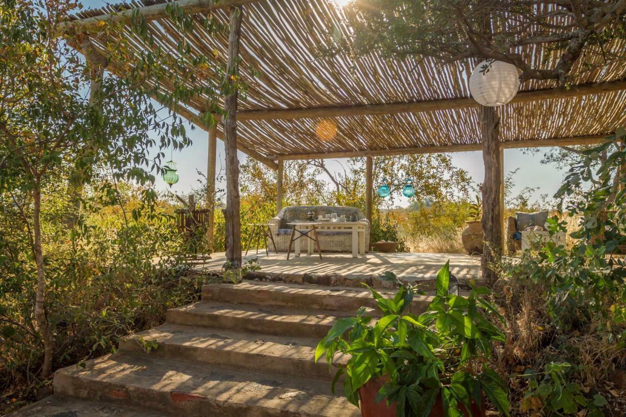 Mbizi Bush Lodge Grietjie Game Reserve Екстериор снимка