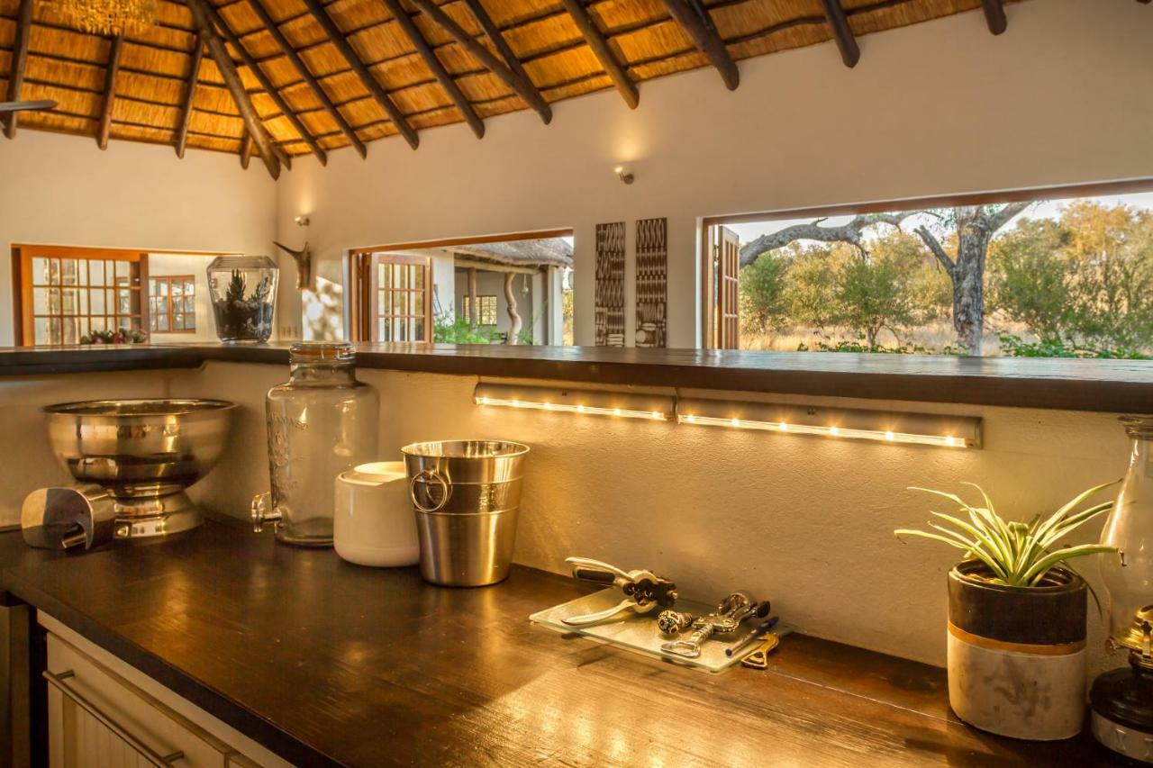 Mbizi Bush Lodge Grietjie Game Reserve Екстериор снимка